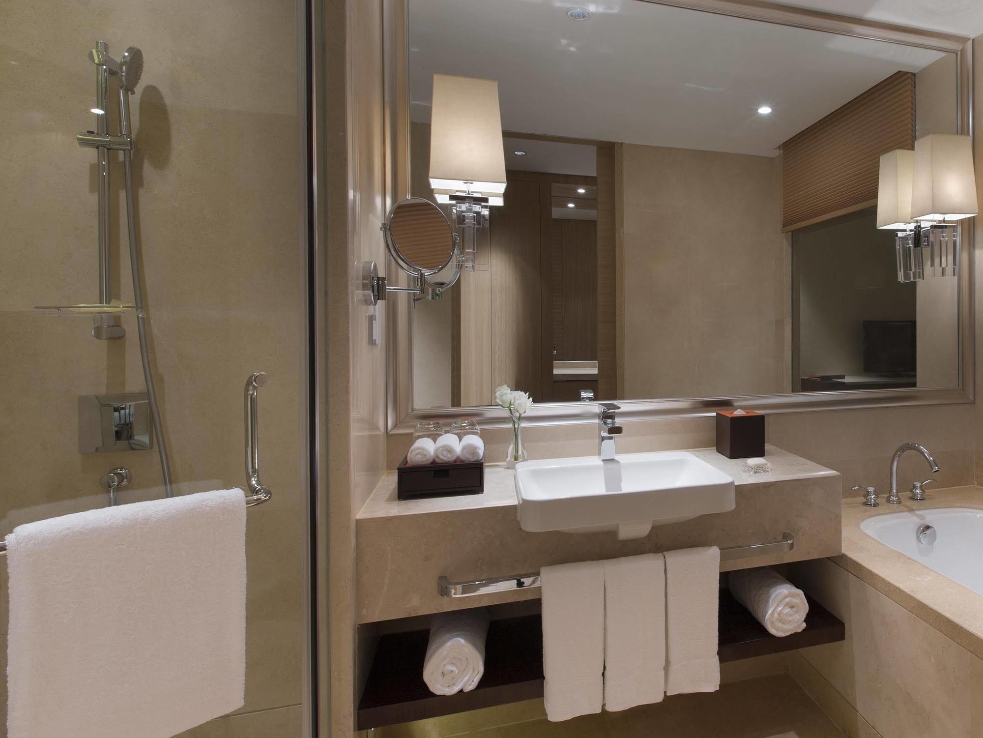 Sheraton Qinhuangdao Beidaihe Hotel Dış mekan fotoğraf